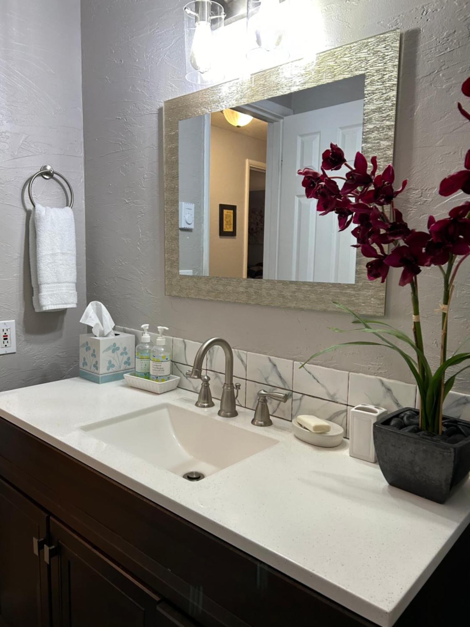 Emerald 3 Bedroom 1 Bath Apartment *