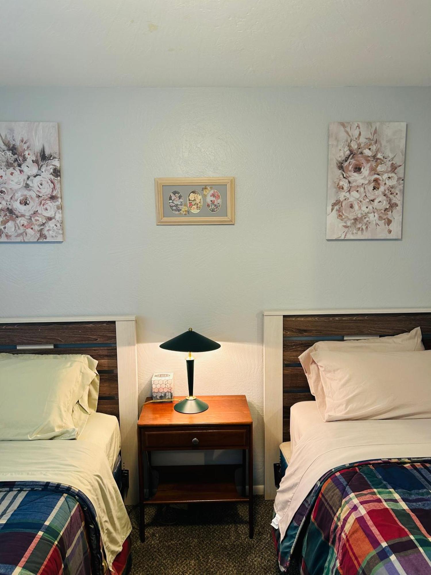 Apartment Emerald 3 Bedroom 1 Bath *