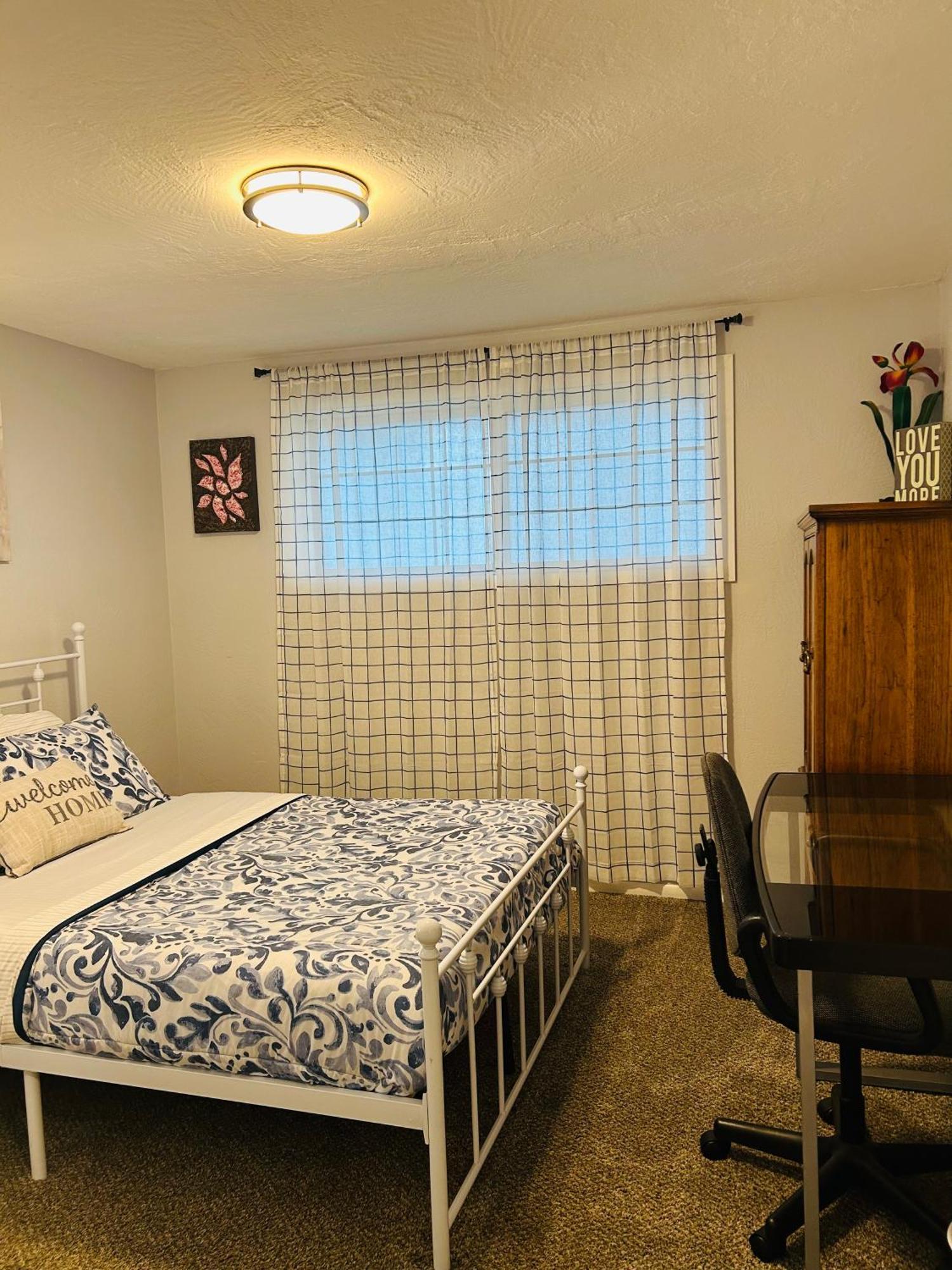 Emerald 3 Bedroom 1 Bath * Eugene